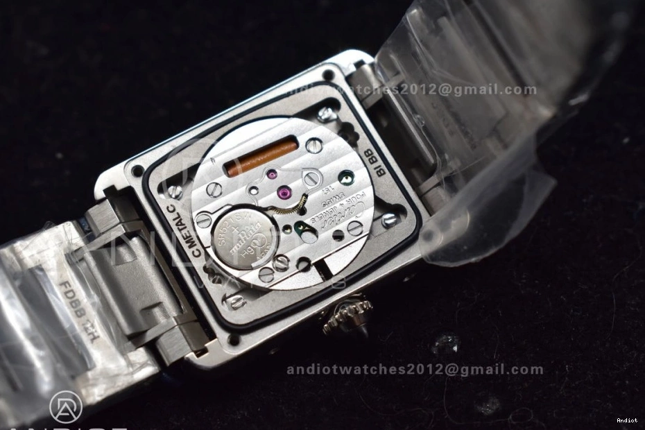 Quartz Diamond Ronda On 1190 With Dial Solo Bracelet K11F 20.3mm Bezel Tank SS SS Soft White 0709